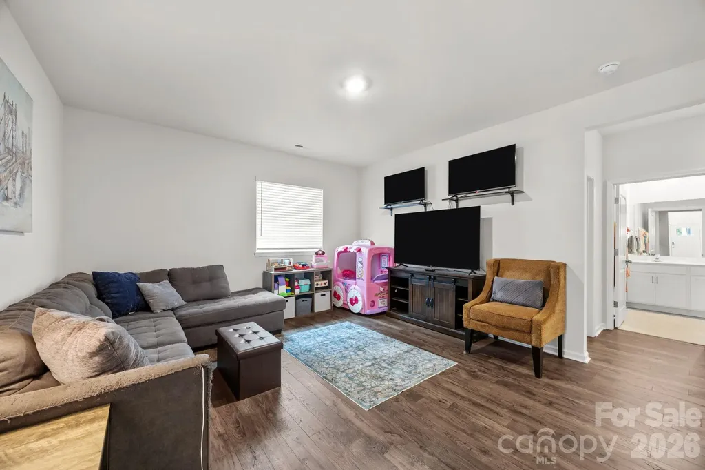 183 Marathon Lane Candler NC 28715