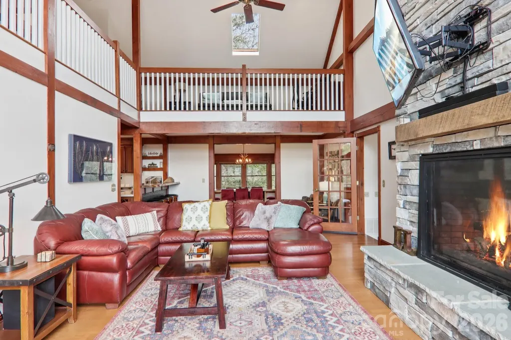 28 Nantahala Ridge Bryson City NC 28713