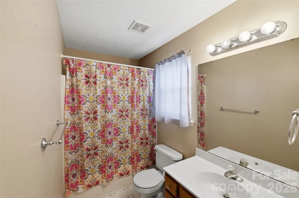 9541 Green Apple Drive Charlotte NC 28215