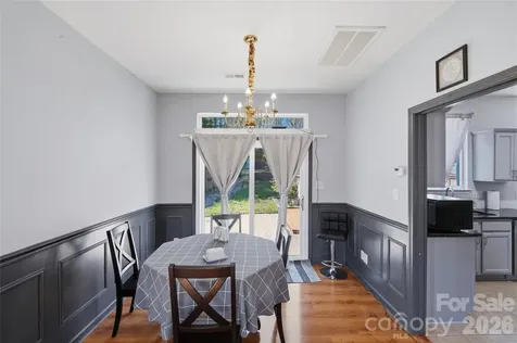 9541 Green Apple Drive Charlotte NC 28215