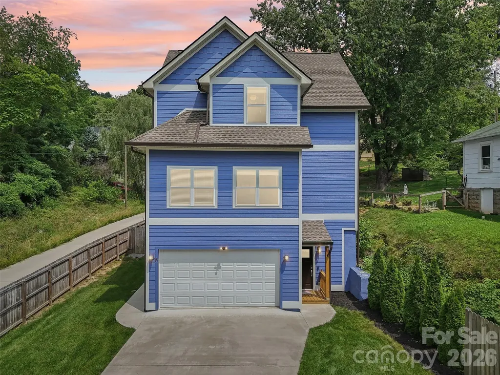 8 Apple Lane Asheville NC 28804