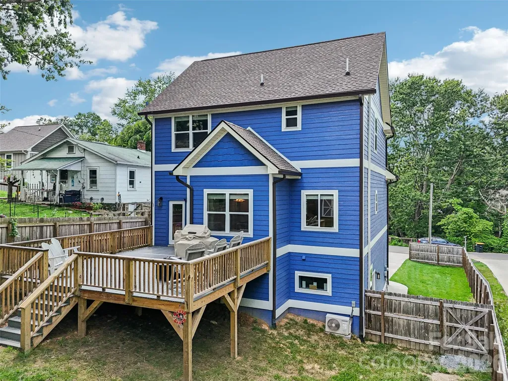 8 Apple Lane Asheville NC 28804