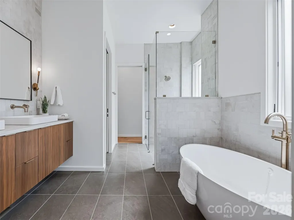 140 Upperfell Court Asheville NC 28803