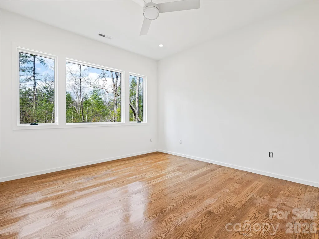 140 Upperfell Court Asheville NC 28803