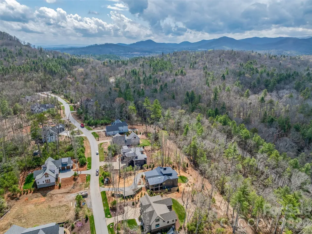 140 Upperfell Court Asheville NC 28803