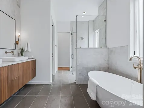 140 Upperfell Court Asheville NC 28803