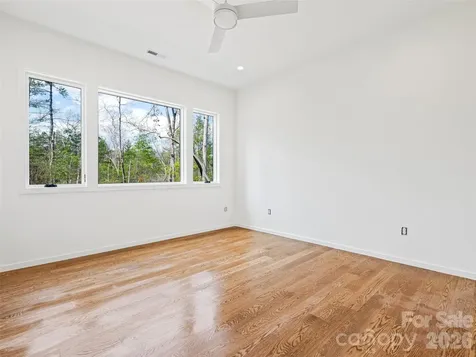 140 Upperfell Court Asheville NC 28803