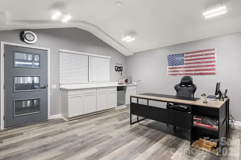 3413 S Tryon Street Charlotte NC 28217