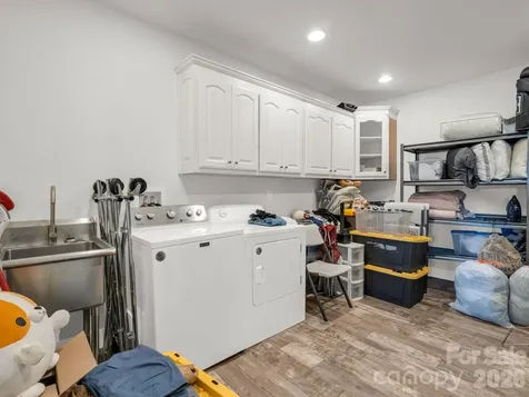 24 Chapel Hill Lane Leicester NC 28748