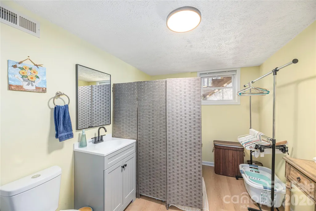 330 Woody Lane Asheville NC 28804