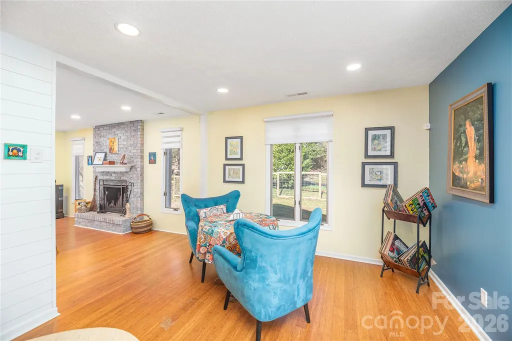 330 Woody Lane Asheville NC 28804