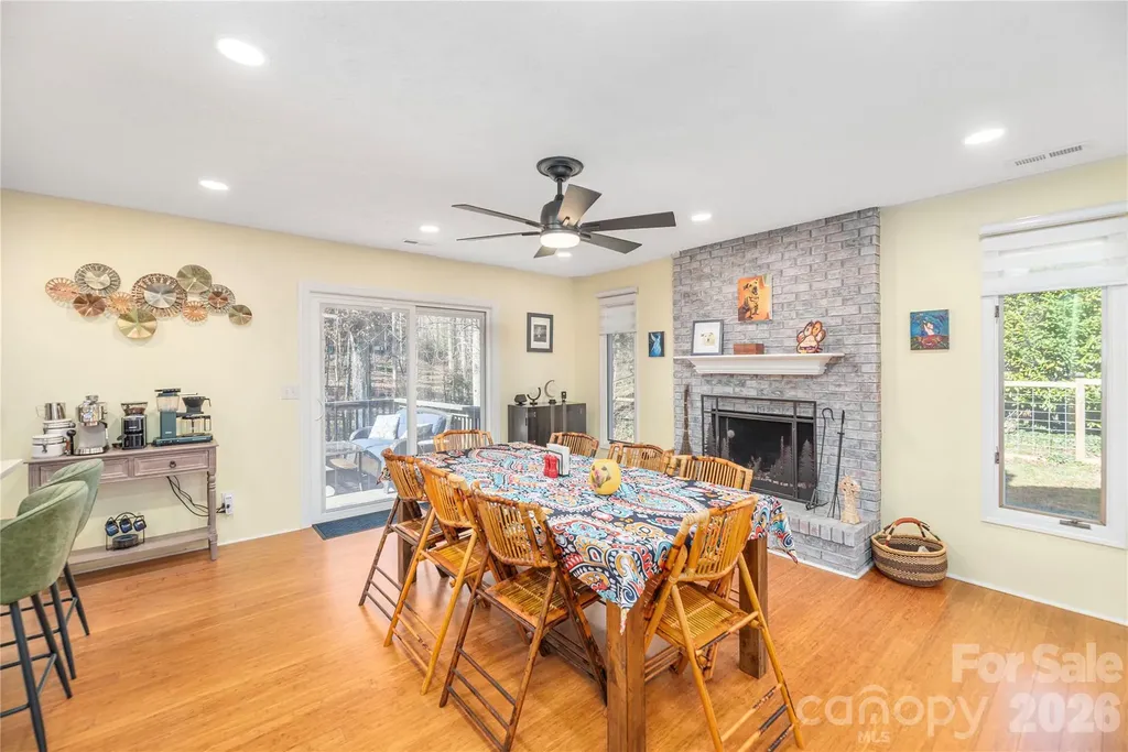 330 Woody Lane Asheville NC 28804