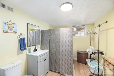 330 Woody Lane Asheville NC 28804