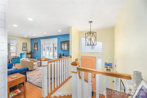 330 Woody Lane Asheville NC 28804