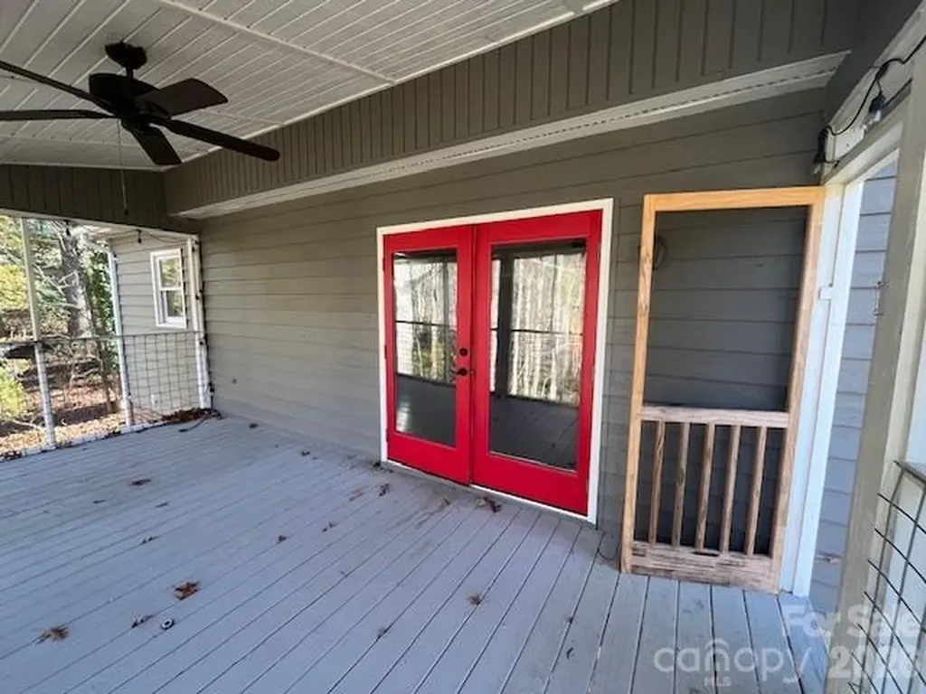 1503 Indian Hills Drive Lenoir NC 28645