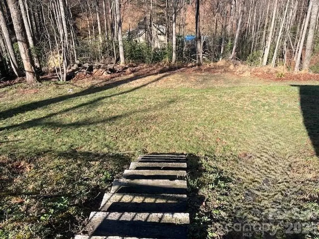 1503 Indian Hills Drive Lenoir NC 28645