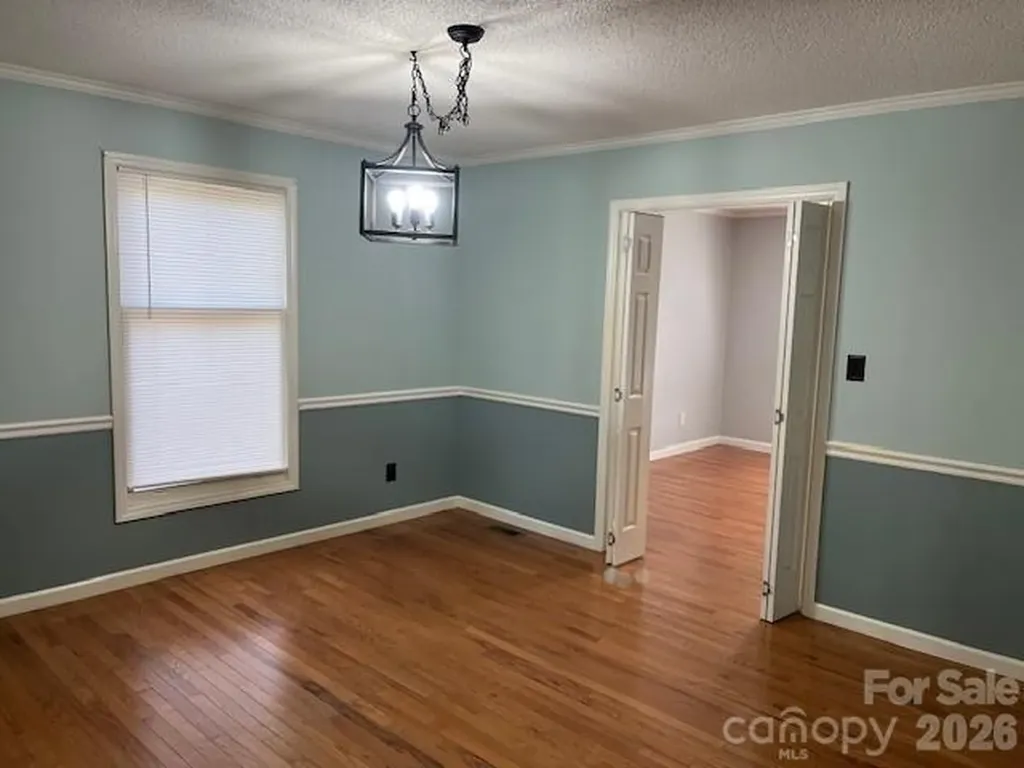 1503 Indian Hills Drive Lenoir NC 28645