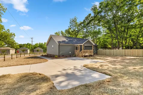 428 Fourth Street York SC 29745