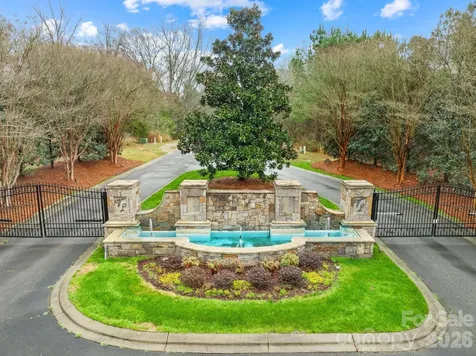 8334 Victoria Lake Drive Waxhaw NC 28173