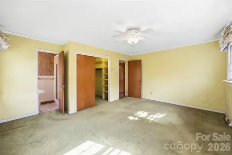 2968 Club Drive Gastonia NC 28054