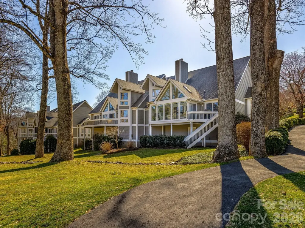 132 Overlook Drive Flat Rock NC 28731