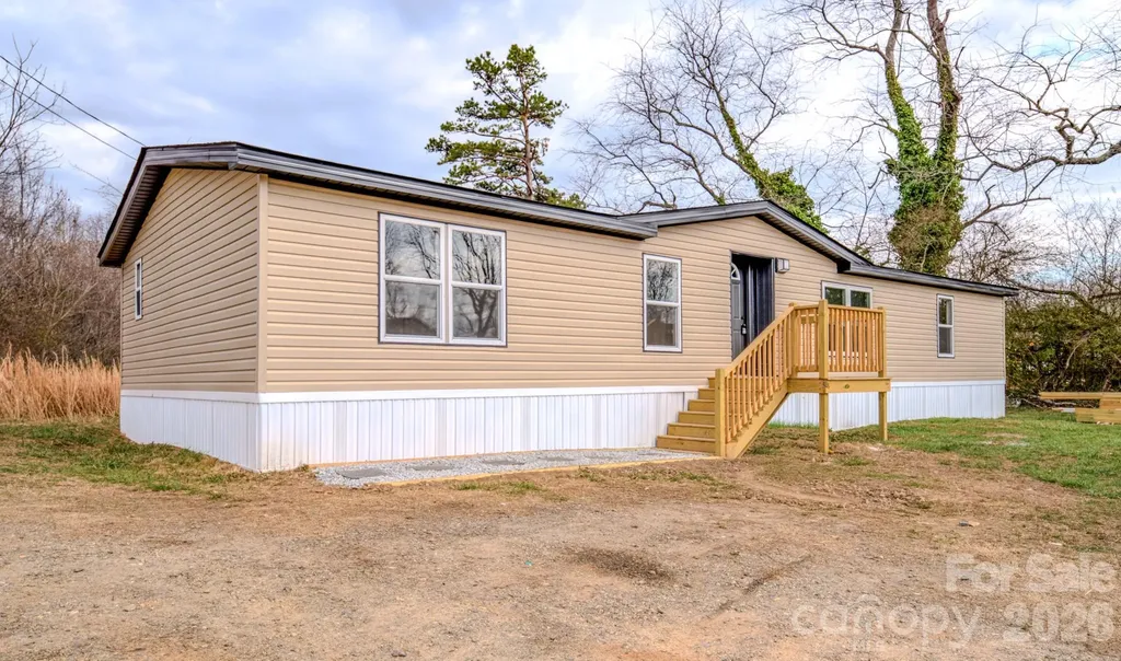 8 Teal Lane Candler NC 28715