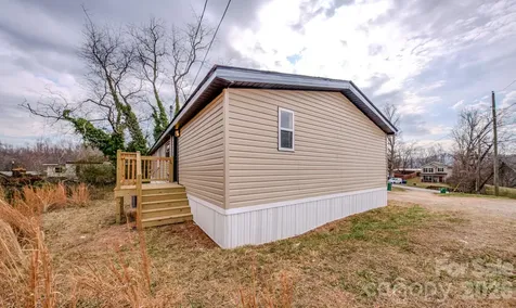 8 Teal Lane Candler NC 28715