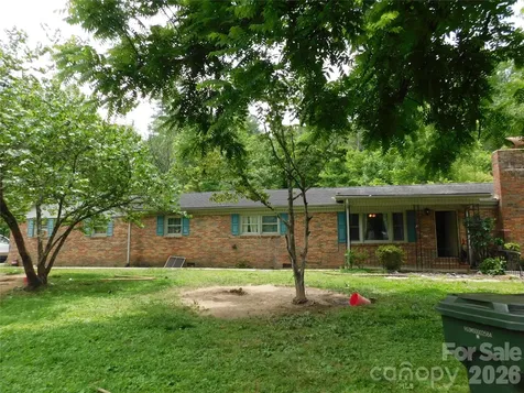 102 Jeff Street Hendersonville NC 28739