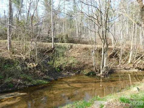 102 Jeff Street Hendersonville NC 28739