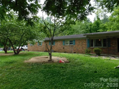 102 Jeff Street Hendersonville NC 28739
