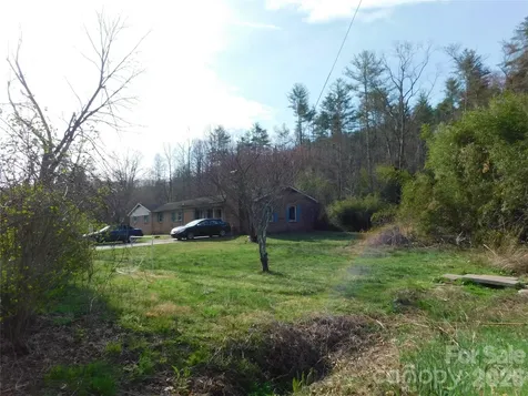 102 Jeff Street Hendersonville NC 28739