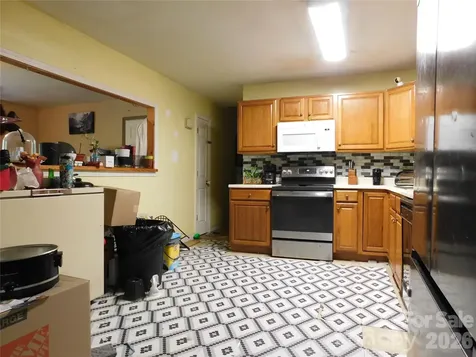 102 Jeff Street Hendersonville NC 28739