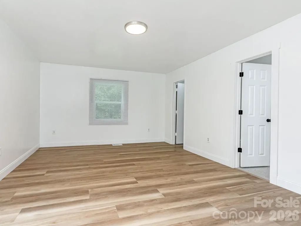 1831 Erie Street Charlotte NC 28216
