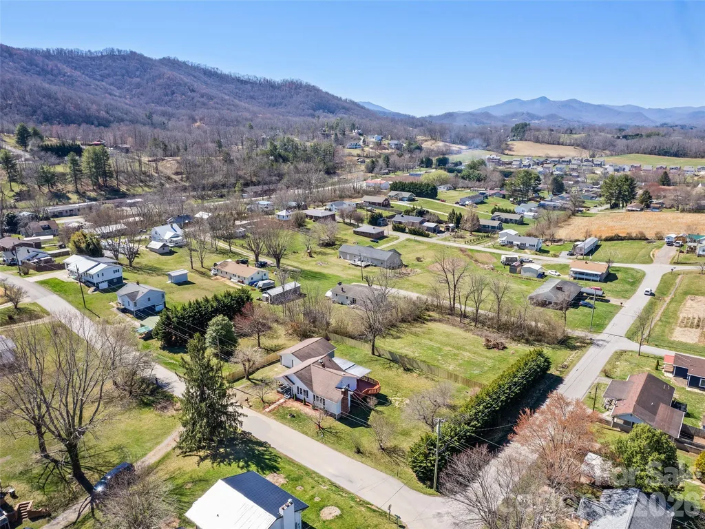 157 Morgan Street Canton NC 28716