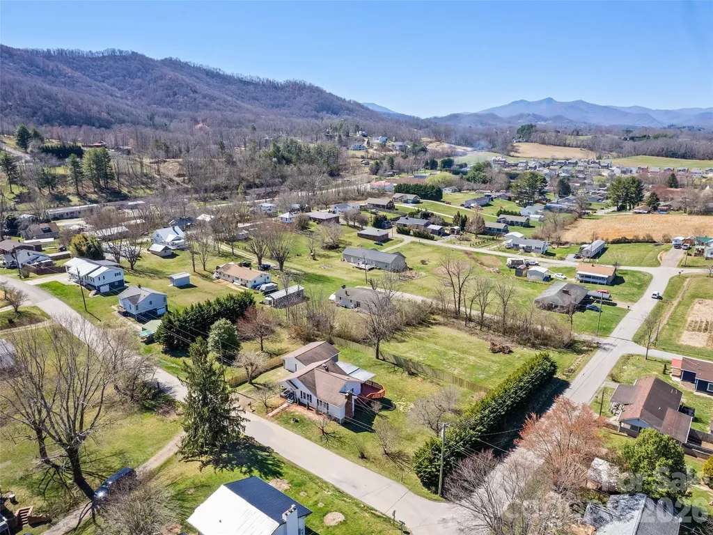 157 Morgan Street Canton NC 28716