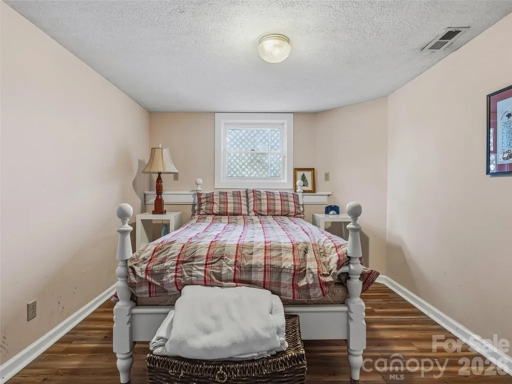 3 Perrion Avenue Weaverville NC 28787