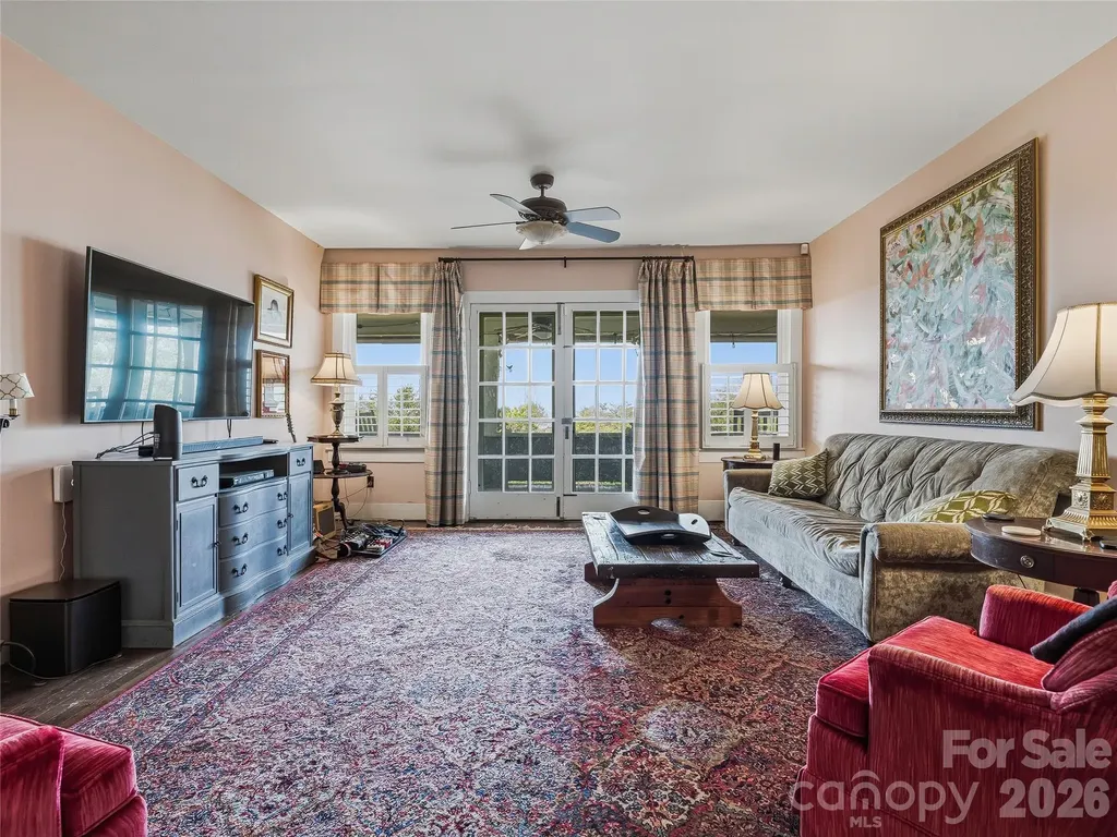 3 Perrion Avenue Weaverville NC 28787