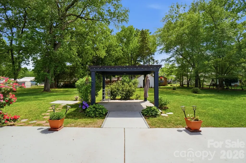 324 Autumn Drive Harrisburg NC 28075