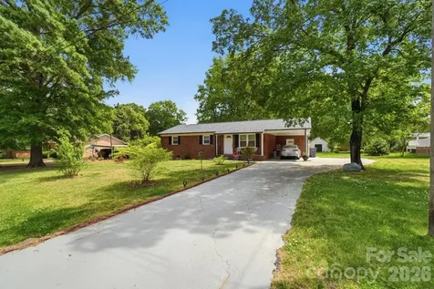 324 Autumn Drive Harrisburg NC 28075