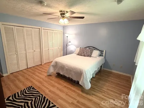 106 E Laurel Lane Etowah NC 28729