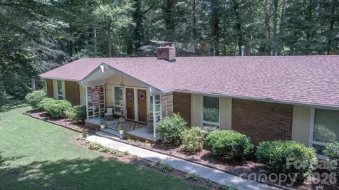 106 E Laurel Lane Etowah NC 28729