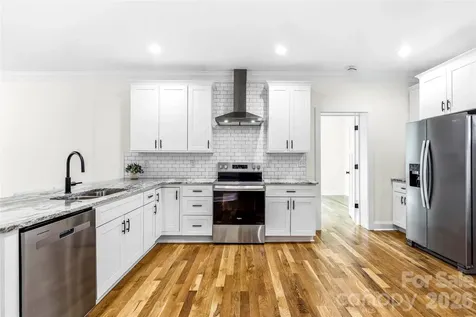 807 N Whitted Street Hendersonville NC 28791