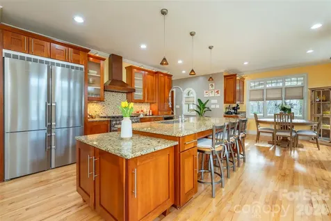 11 Hearthstone Drive Asheville NC 28803