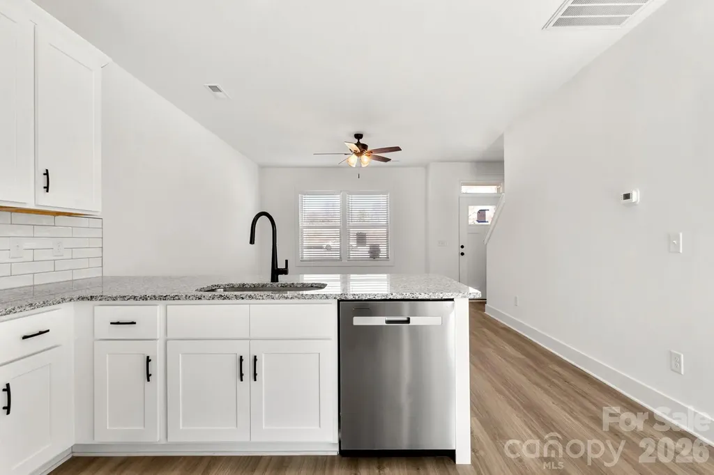 119 Indian Wells Court Harmony NC 28634
