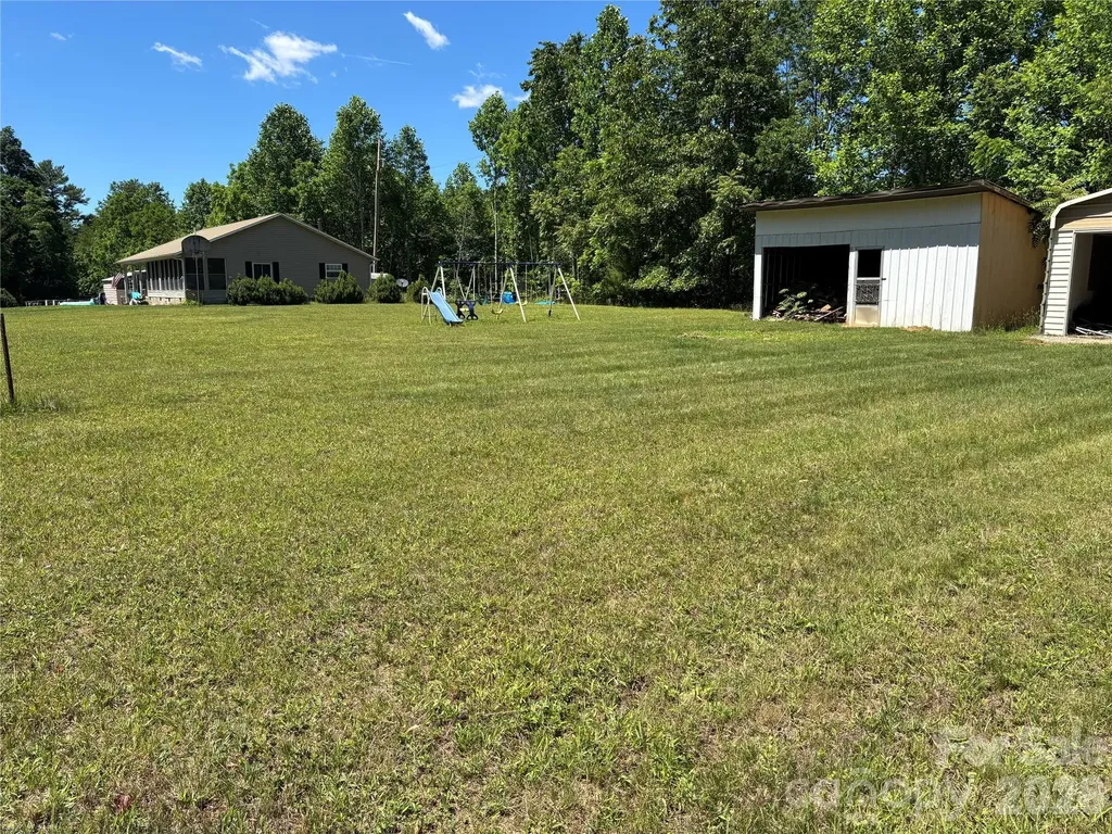 262 Blackberry Lane Bakersville NC 28705