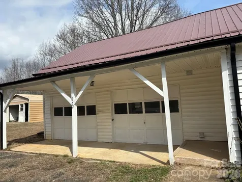 262 Blackberry Lane Bakersville NC 28705