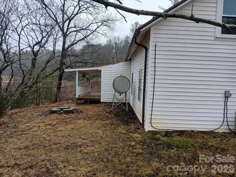 262 Blackberry Lane Bakersville NC 28705