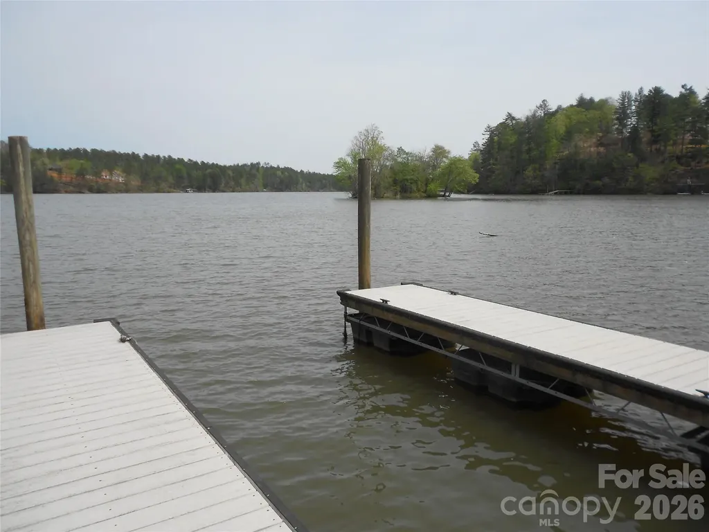 101, 107 Table Rock Trace NW Morganton NC 28655