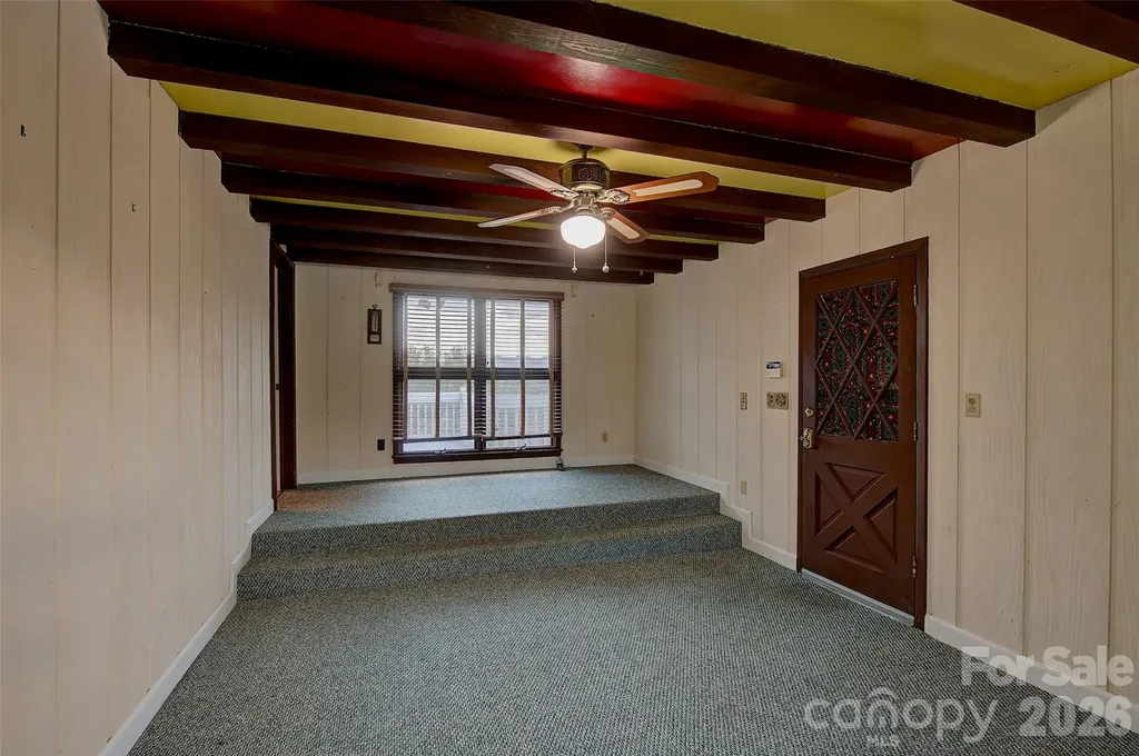 220 Grand View Lane Burnsville NC 28714