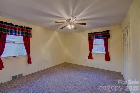 220 Grand View Lane Burnsville NC 28714